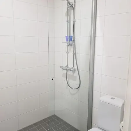 Cosy And Quiet 1 Bedroom - 7 Min Airport アパート *